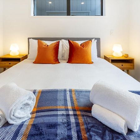 Апартаменты Cashel Street Hideaway 2 Bed 2 Bath Крайстчёрч Экстерьер фото