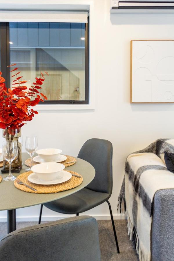 Апартаменты Cashel Street Hideaway 2 Bed 2 Bath Крайстчёрч Экстерьер фото