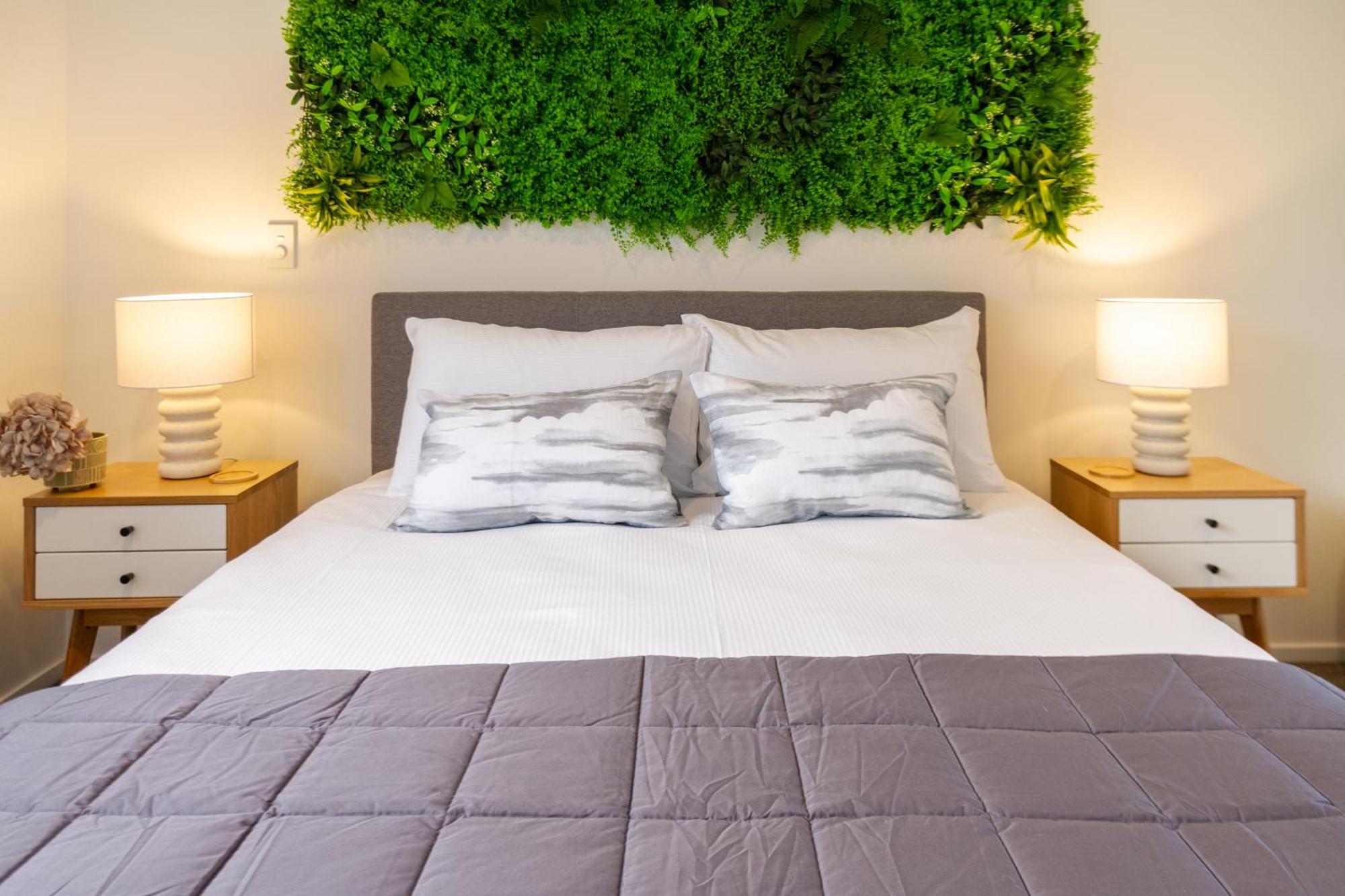 Апартаменты Cashel Street Hideaway 2 Bed 2 Bath Крайстчёрч Экстерьер фото